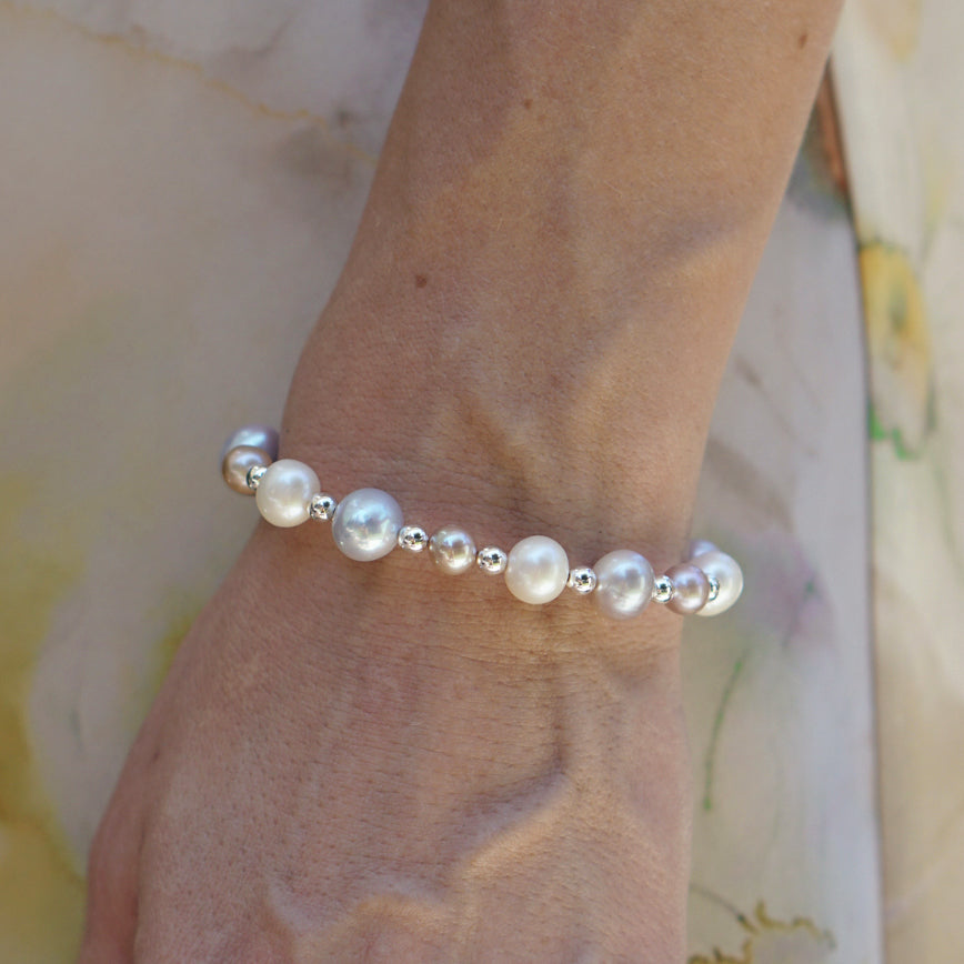 Luna Pearl Bracelet