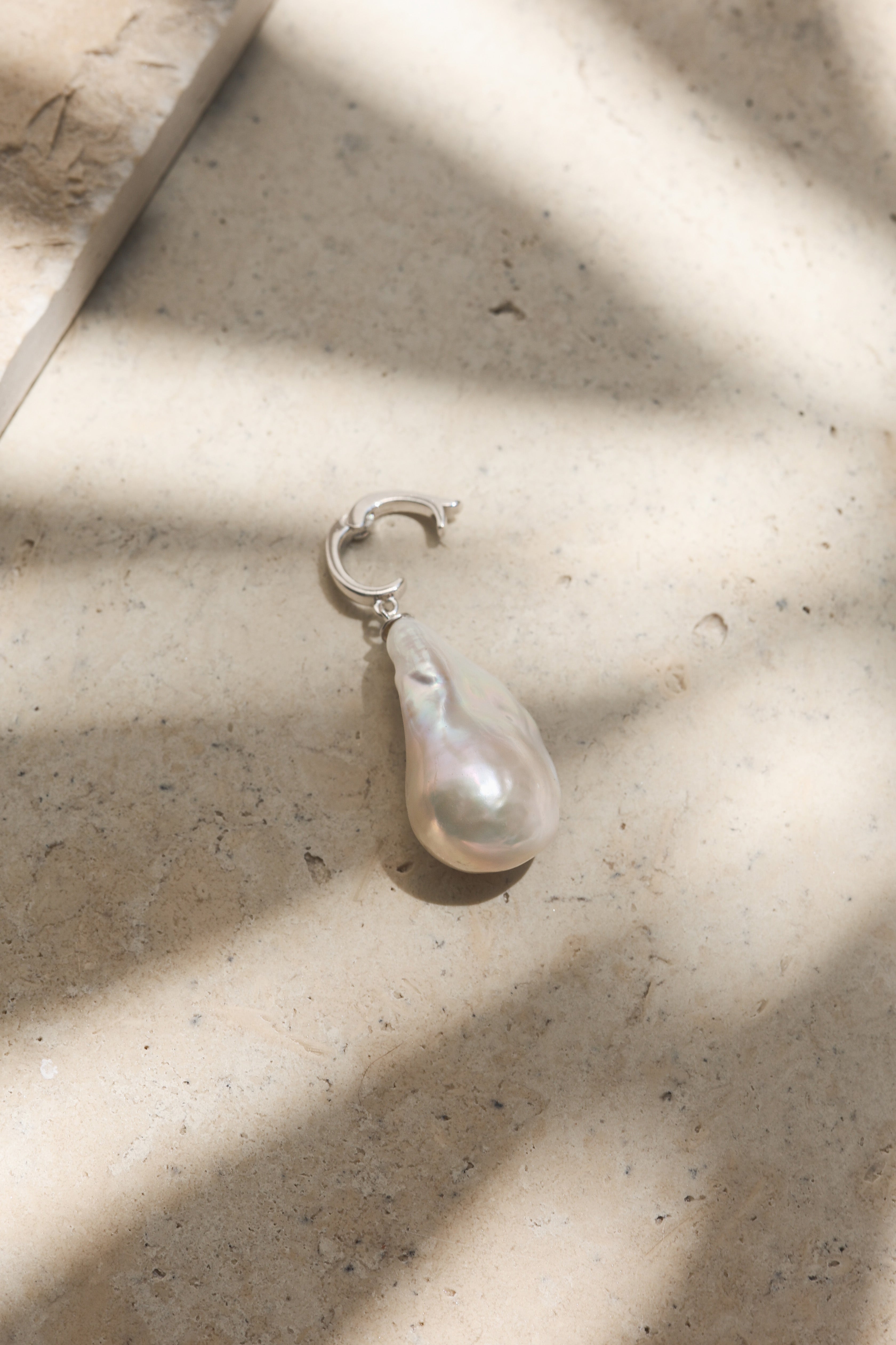 Baroque Pearl Pendant