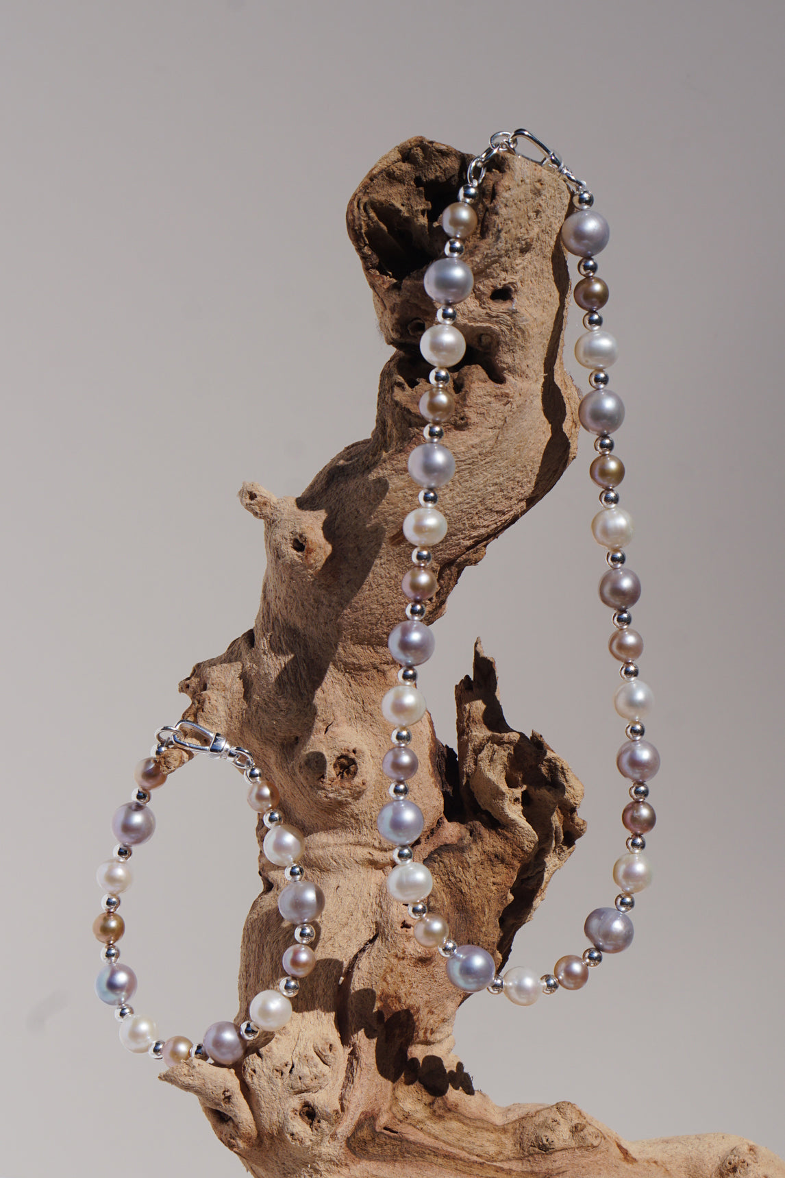 Luna Pearl Bracelet