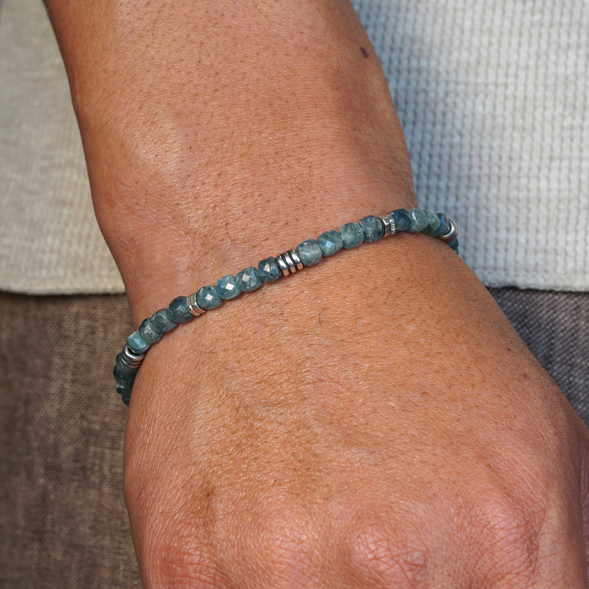StoneWave Bracelet | Kyanite