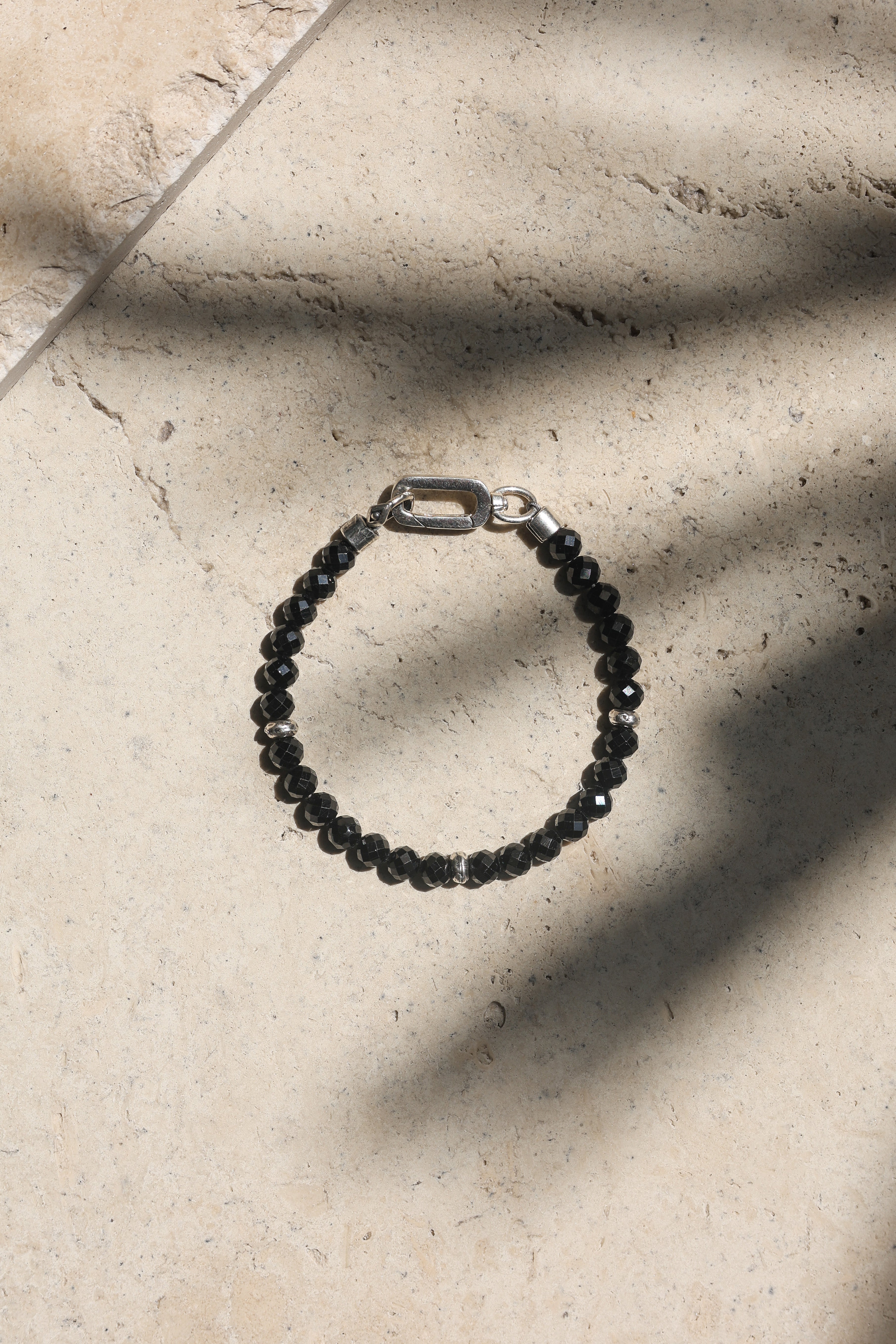Laguna Bracelet | Black Spinel